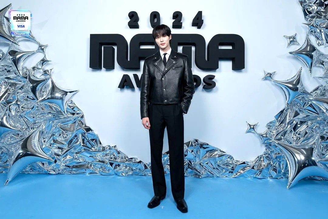 thời trang thảm đỏ Byeon Woo Seok