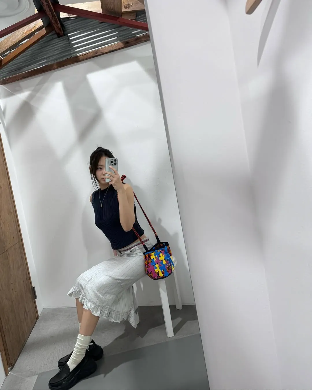 Jennie áo tank top