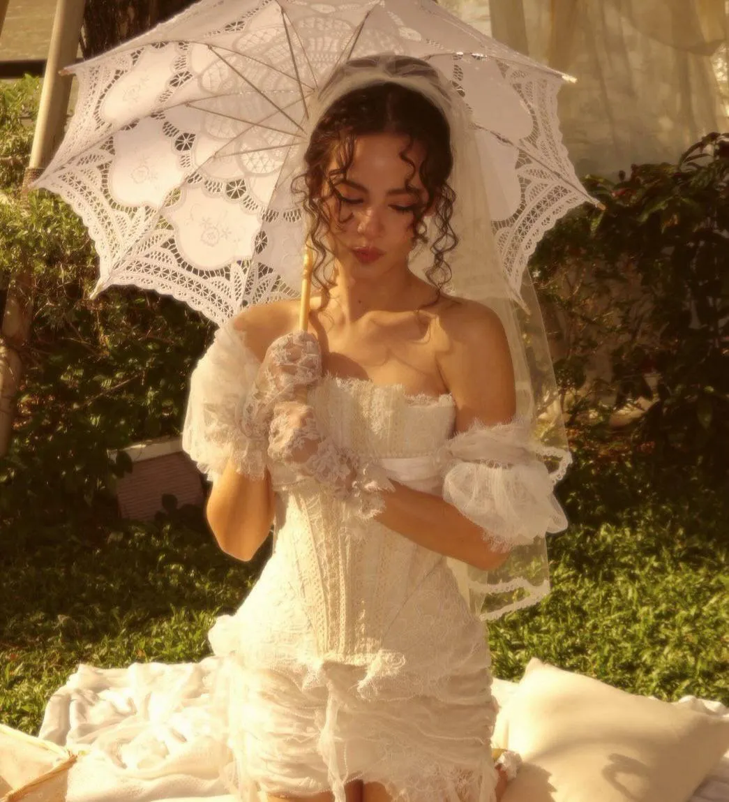 Yaya Urassaya trong tiệc độc thân