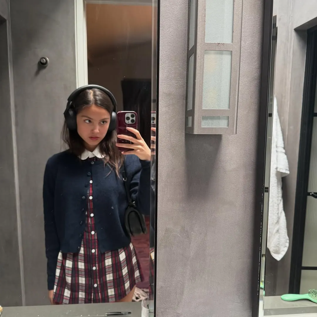 Cardigan công sở đậm chất "preppy"