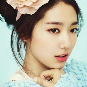 Park Shin Hye giới thiệu MV mới “My Dear”