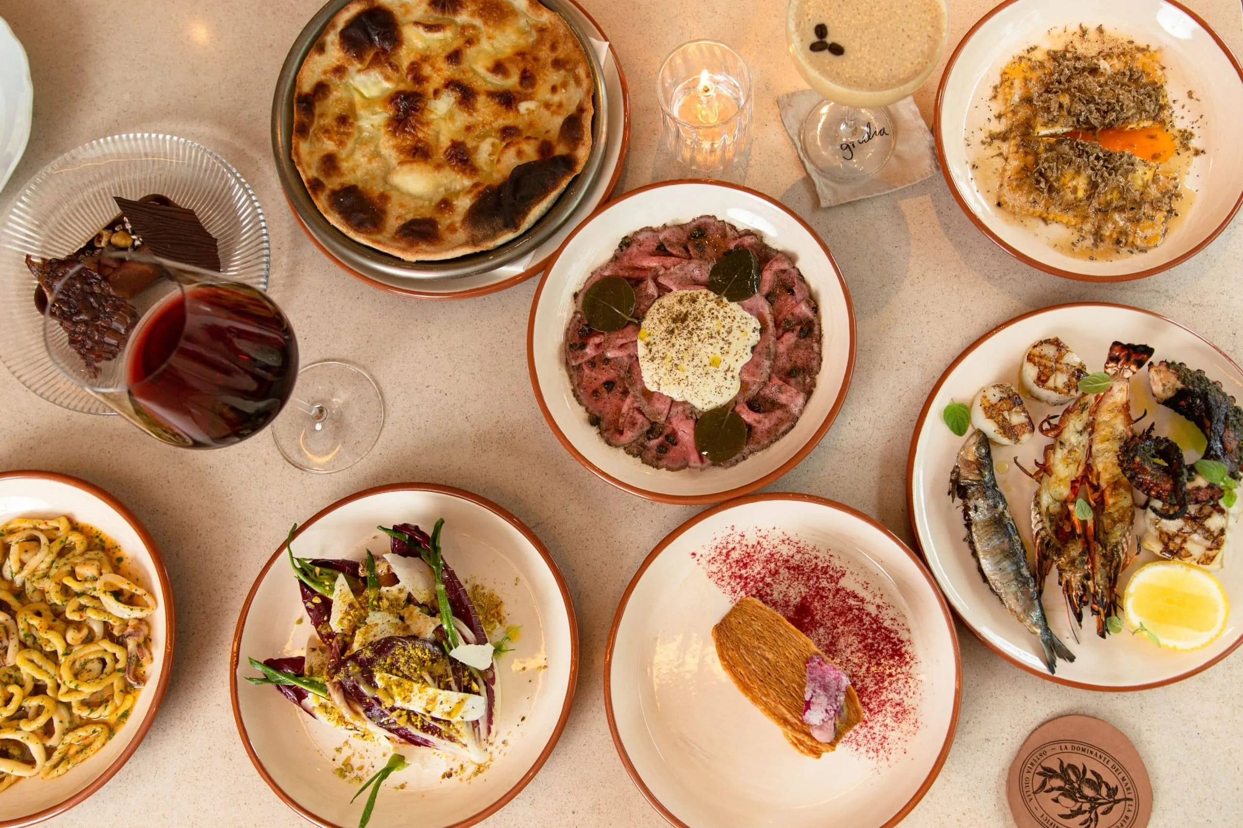 Nhà hàng Osteria Giulia tại Toronto, Canada