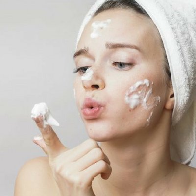 4 sai lầm khi rửa mặt khiến nàng “sở hữu" lỗ chân lông to