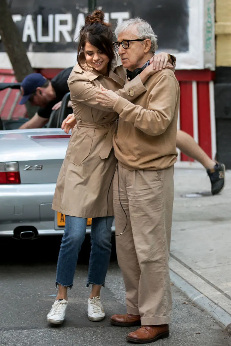 Mẹ của Selena Gomez lên tiếng vì con gái lựa chọn phim của đạo diễn dính cáo buộc tình dục Woody Allen