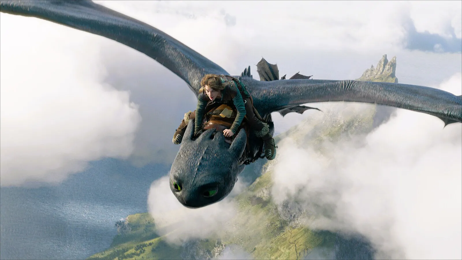 Mason Thames lại mang tới một Hiccup nhạy cảm, lạc lõng nhưng không bi lụy trong how to train your dragon