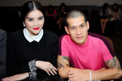 Lý Nhã Kỳ và đạo diễn Việt Tú