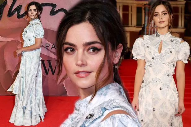 The Fashion Awards 2016: Gigi Hadid lên ngôi ''Siêu mẫu quốc tế''