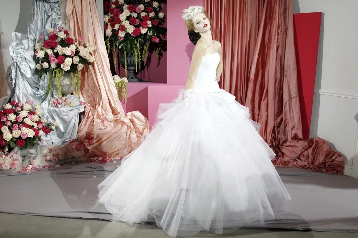 Những sàn diễn ghi đậm dấu ấn của thương hiệu Dior trong lịch sử thời trang