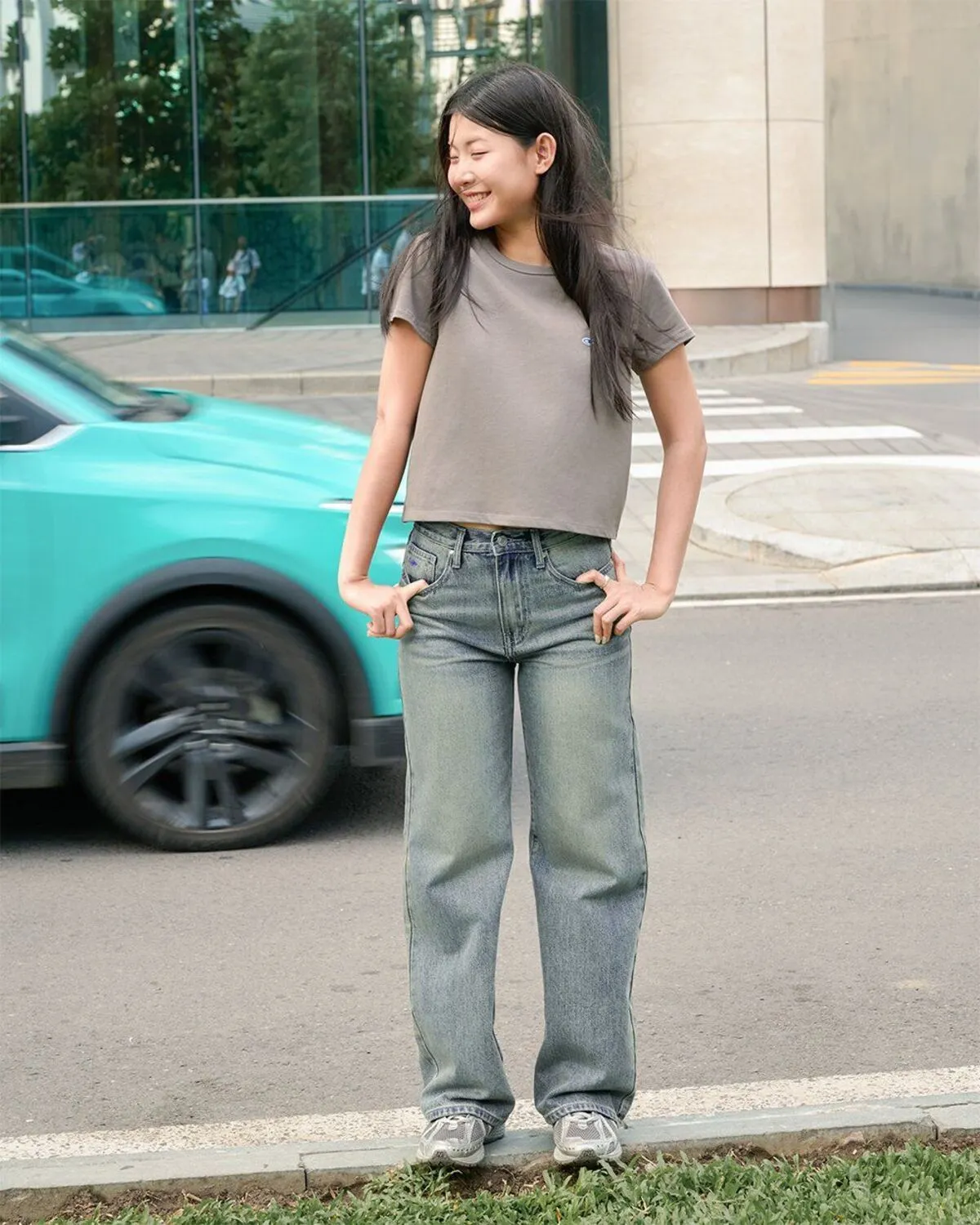 thiết kế quần jeans của TheBlueTShirt