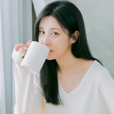 cô gái seohyun snsd uống nước