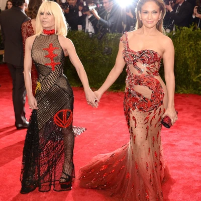 cac thuong hieu dinh dam tren tham do Met Gala 2015