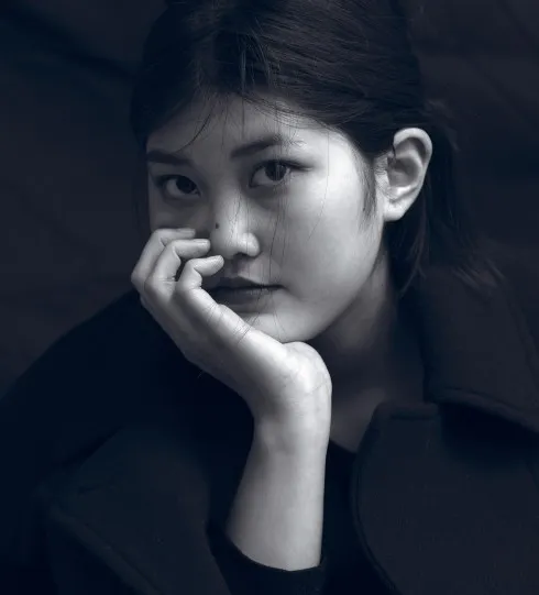 Olivia Lorraine Tran hiện làm việc tại Melbourne (Úc). Để tham gia tiểu mục, bạn hãy gửi portfolio qua email: lienhe@elle.vn