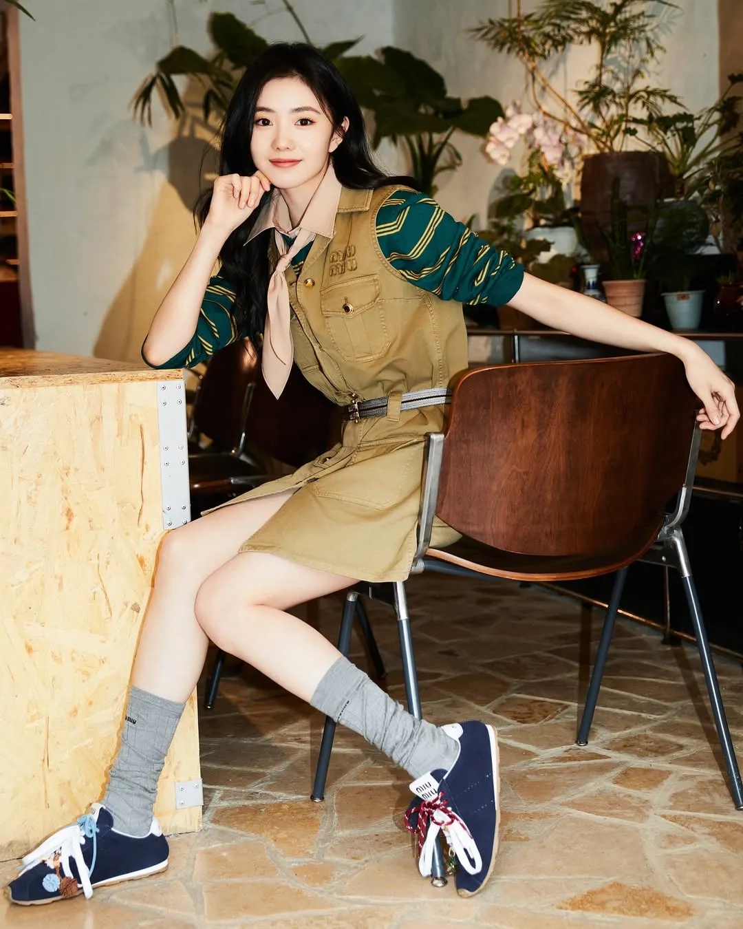 thời trang Lưu Hạo Tồn đầm sơ mi 