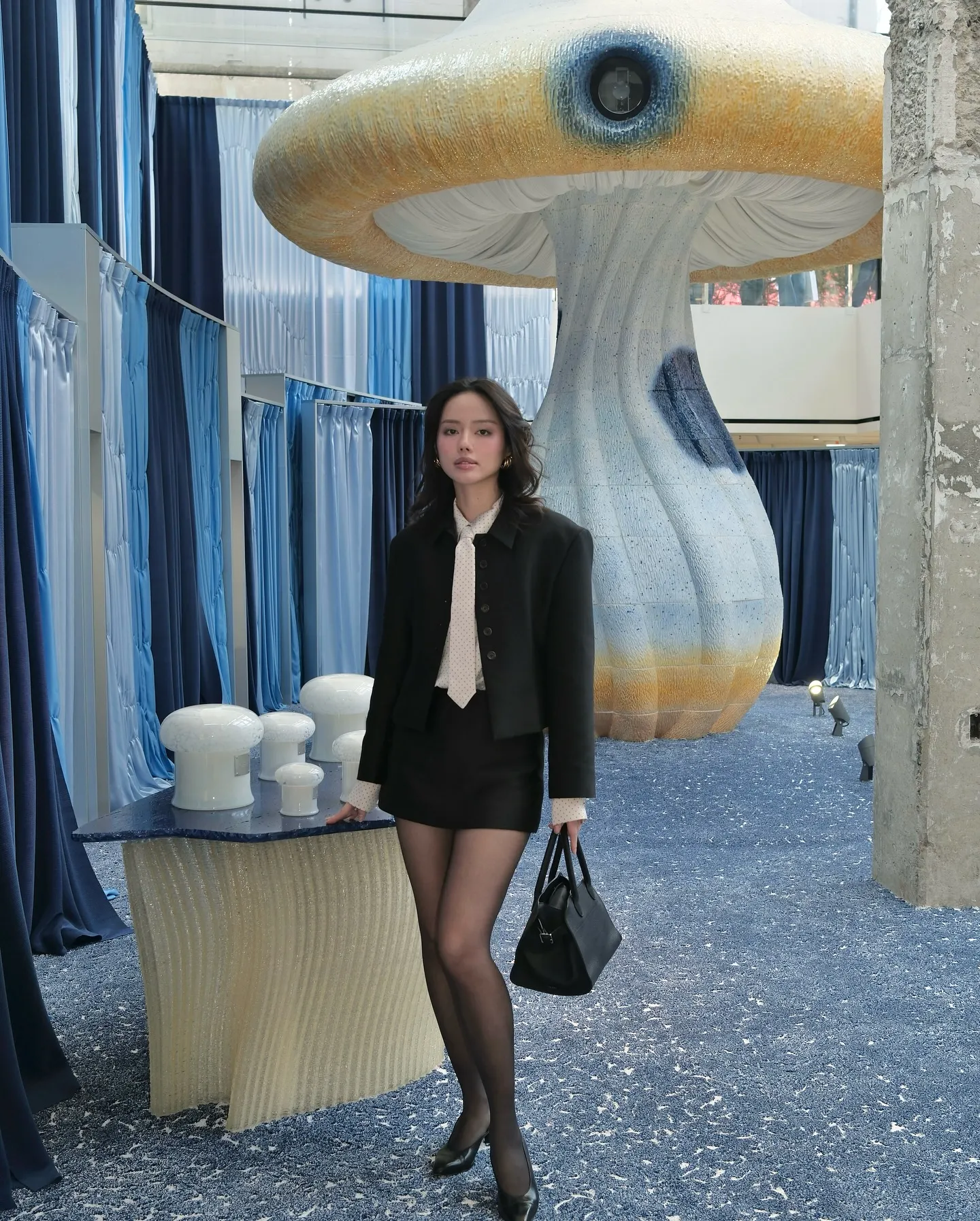 Túi bowling bag trong bản phối đơn giản