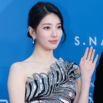 thời trang thảm đỏ Baeksang 2025