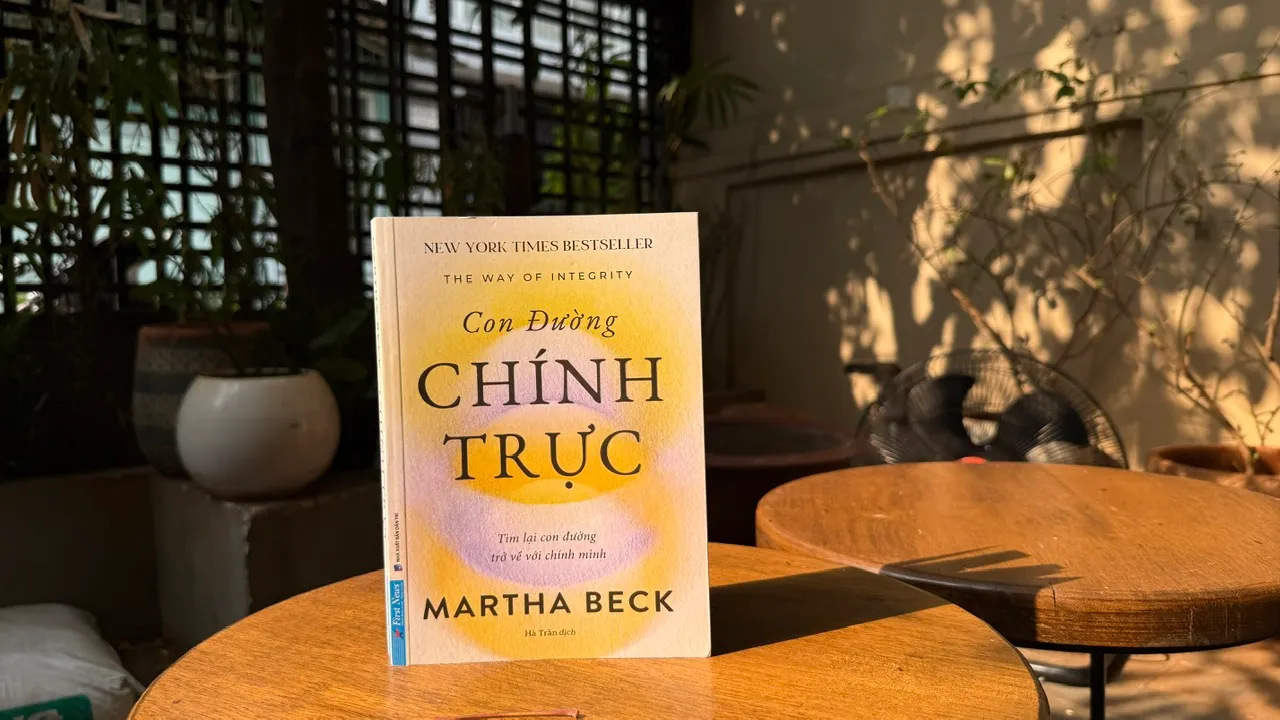Sách Con đường chính trực là cuốn sách nổi tiếng của tác giả Martha Beck