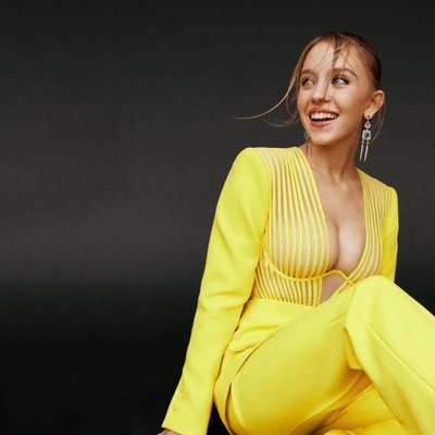 Sydney Sweeney mặc thiết kế của Cong Tri