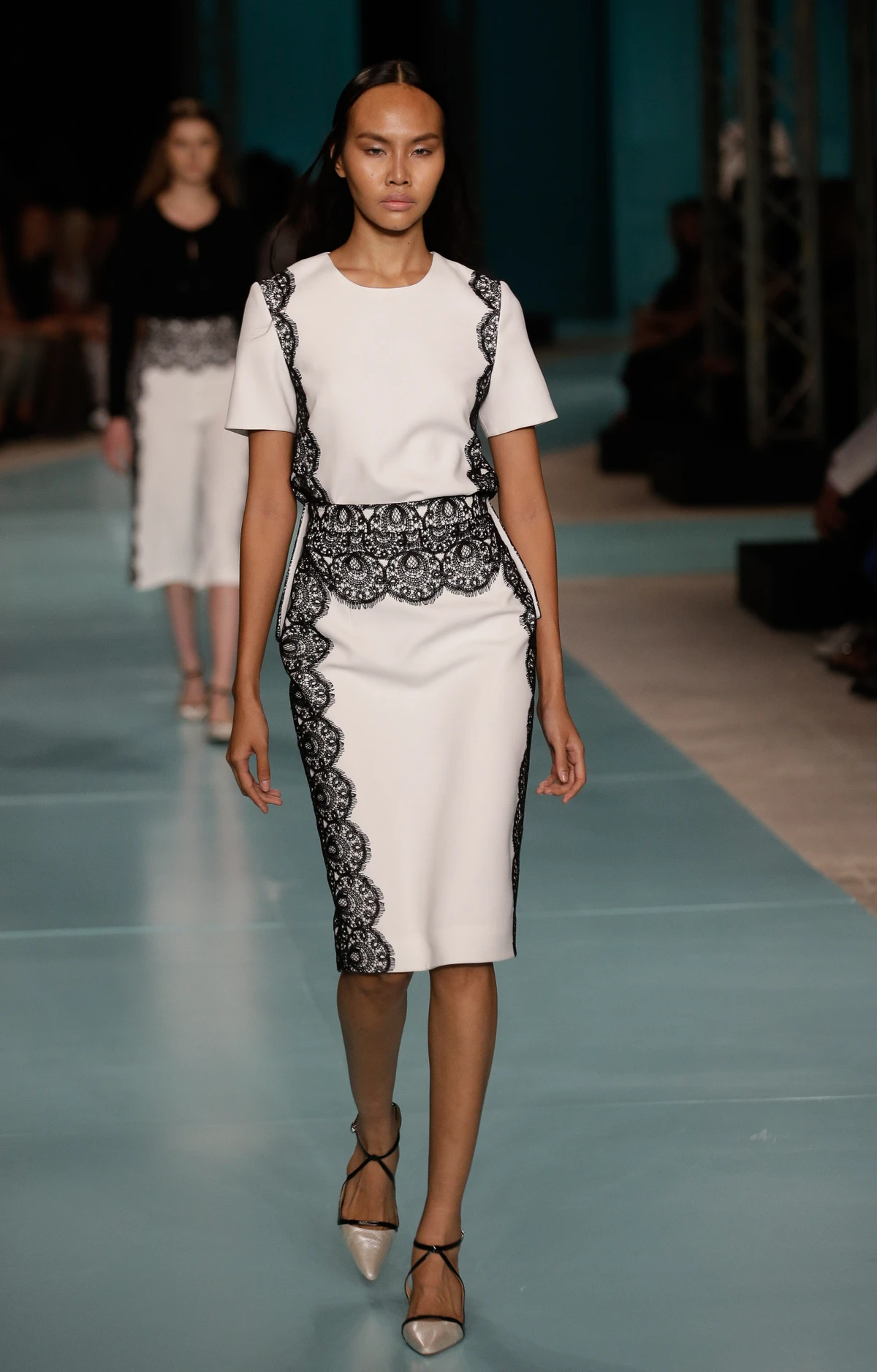 Tuần lễ Thời trang ELLE Thailand Xuân Hè 2016