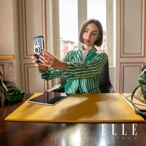 hình ảnh đầu tiên của emily in paris mùa 5