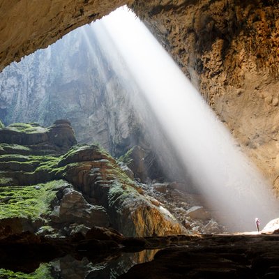 Sơn Đoòng tham quan hang đá Quảng Bình