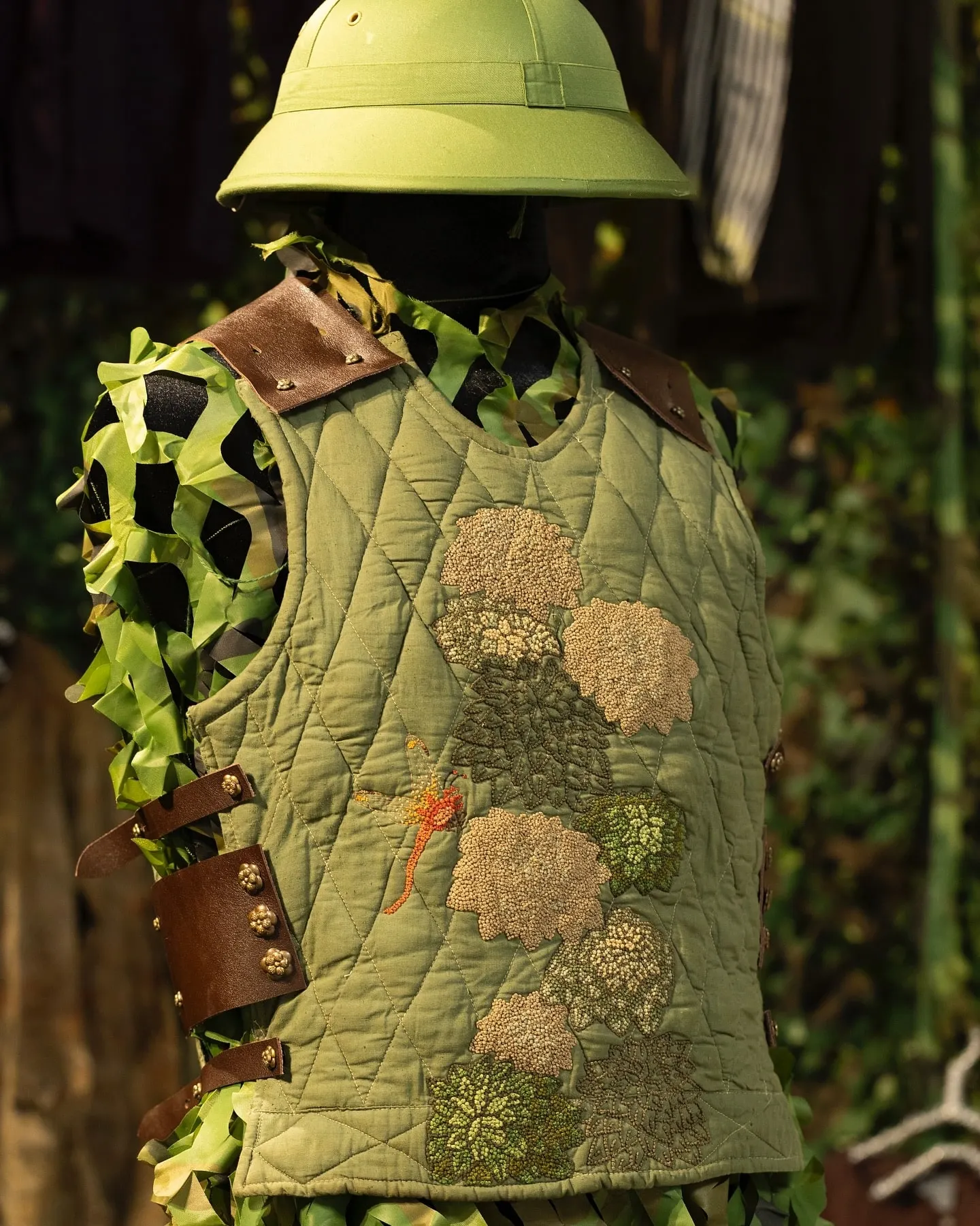 thương hiệu thêu mailamwearableart