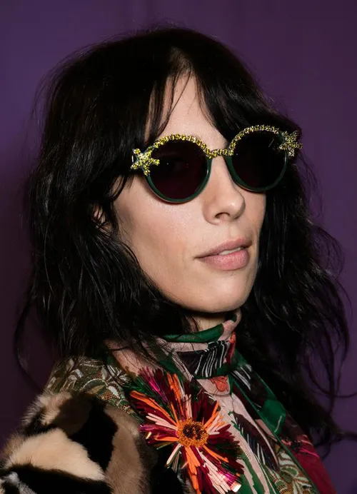 phu-kien-thoi-trang-kinh-anna-sui-elle-vietnam