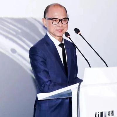 Prof. Jimmy Choo, OBE phát biểu chia sẻ bí quyết thành công với người trẻ
