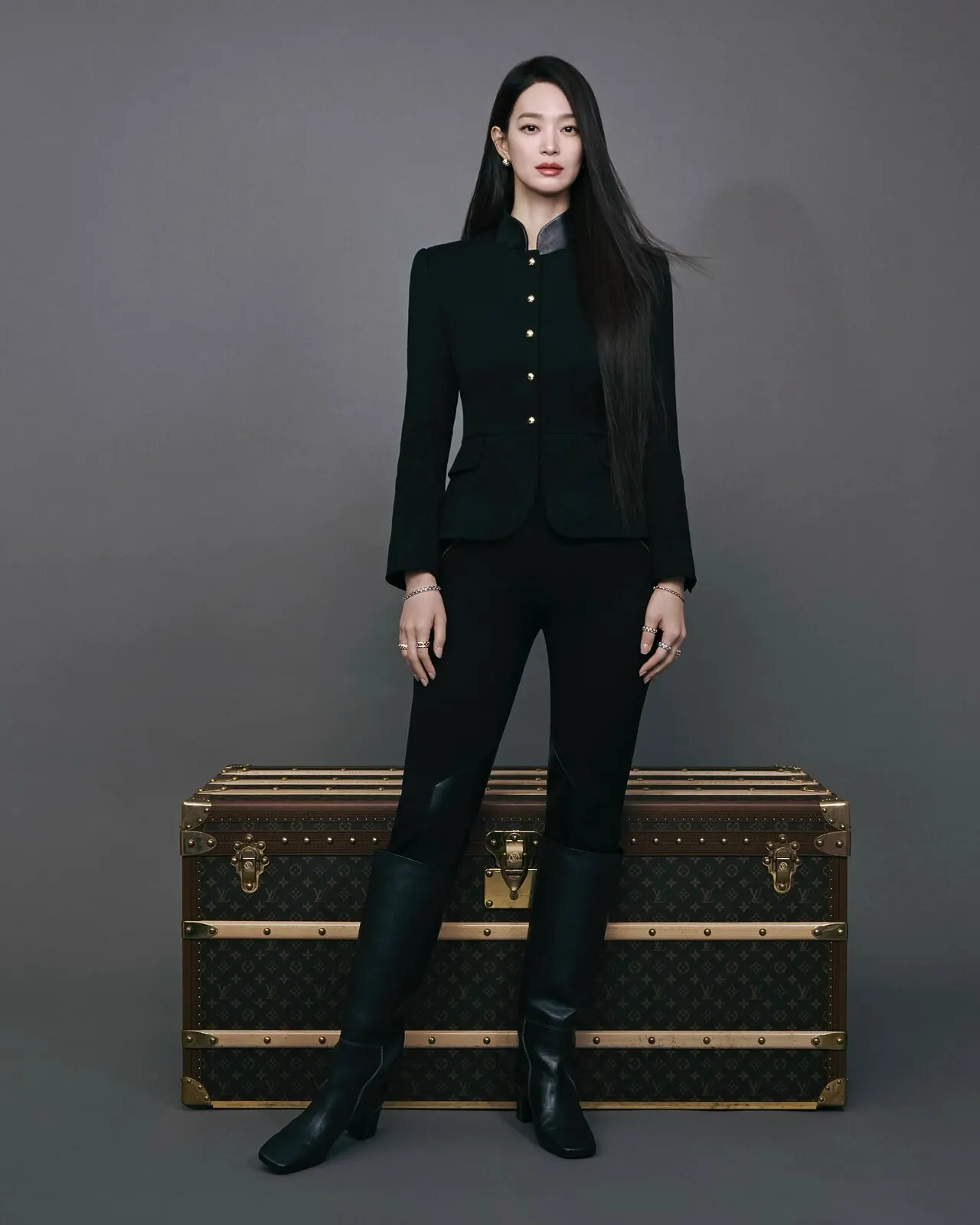 Shin Min-ah trở thành đại sứ thương hiệu của Louis Vuitton.