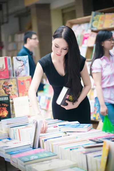 ngoc-oanh-hoi-sach