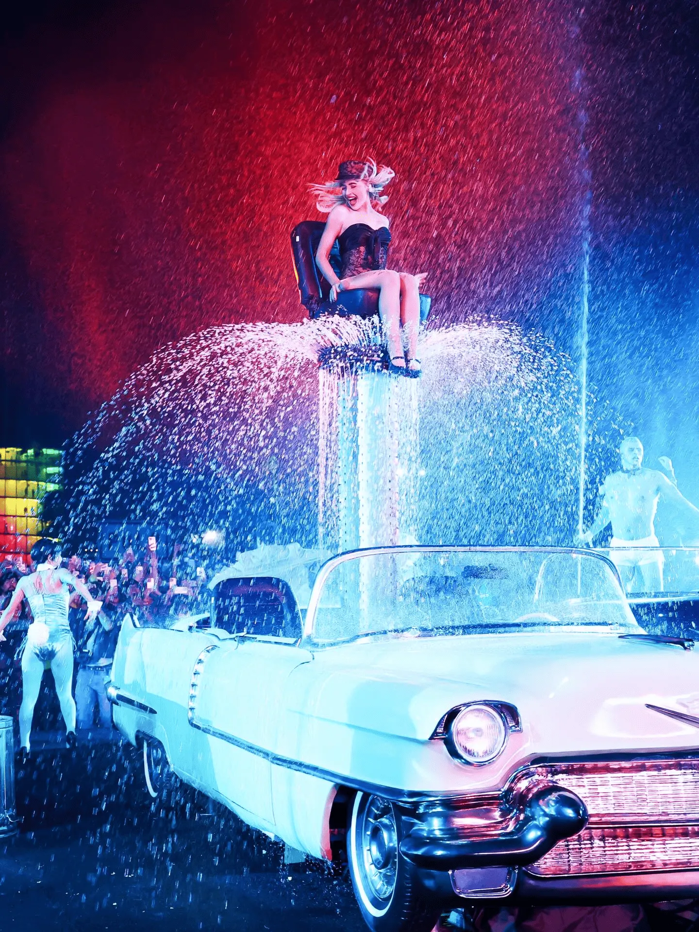 Trang phục trình diễn của Sabrina Carpenter tại Coachella