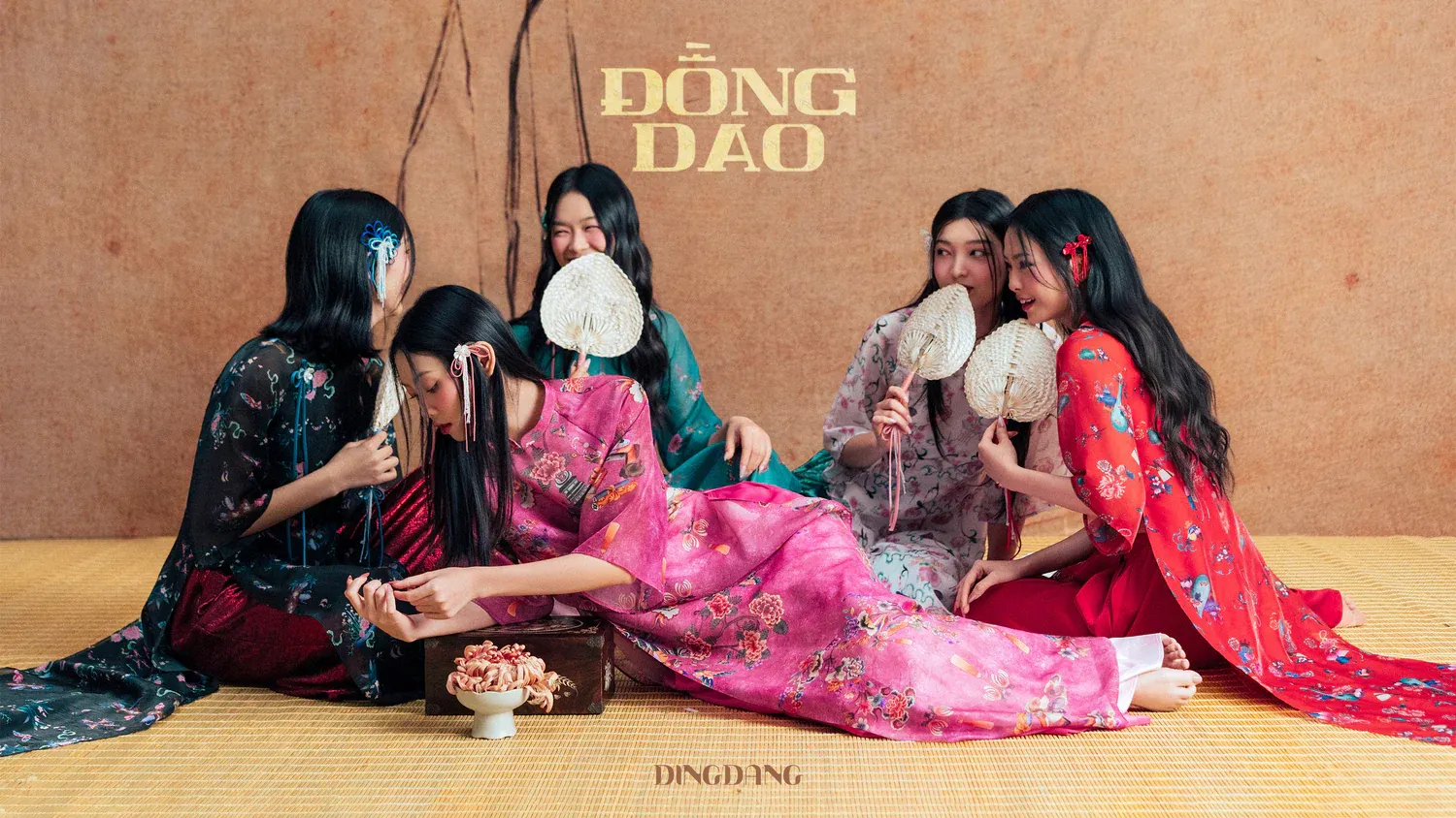 Áo dài Tết Đing Đang