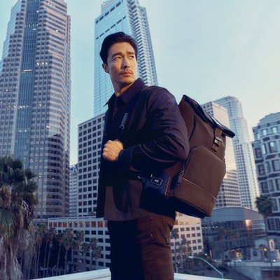 daniel henney phụ kiện du lịch tumi balo osborne