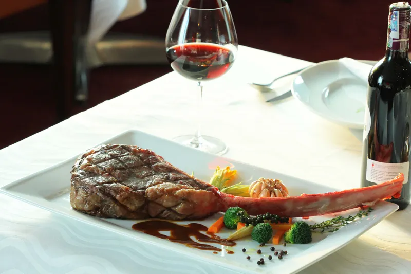 Sheraton Saigon_Signature Rest_Wagyu beef - elle vietnam