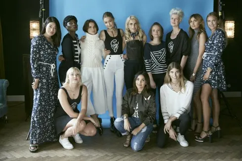 Nghệ sĩ Peggy Gou,Biên đạo múa Nikeata Thompson, Blogger Bazaar Lena Lademann,Fashion blogger Caro Daur, Laura và Nora, Fashion blogger Wana Limar, Fashion blogger Nina Suess, BTV Bazzar Tanya Trutschnig, Jasmine, người mẫu - BTV Thời Trang Veronika Heilbrunner, tất cả đều mặc thiết kế nằm trong BST TommyxGigi