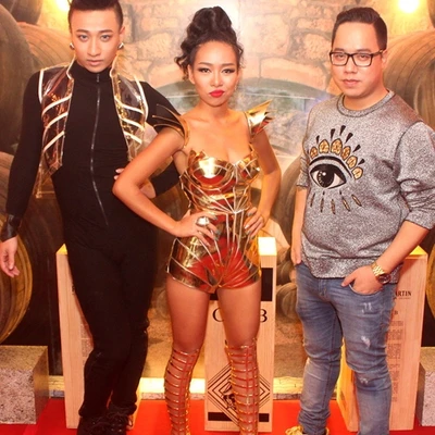 ellevn dai tiec thu linh nhan ma