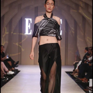 BST của NTK Nuchsuda tại ELLE Fashion Journey 2016