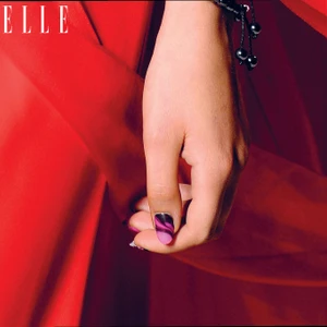 ellevn-lam-dep-cuoc-chien-dom-mau-london