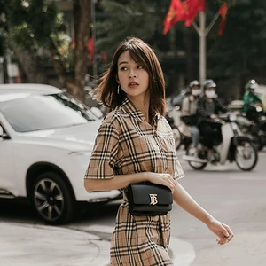 phí phương anh mặc đẹp mùa thu