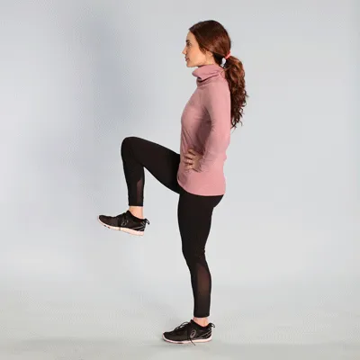Bài tập cardio diễu hành nâng cao gối
