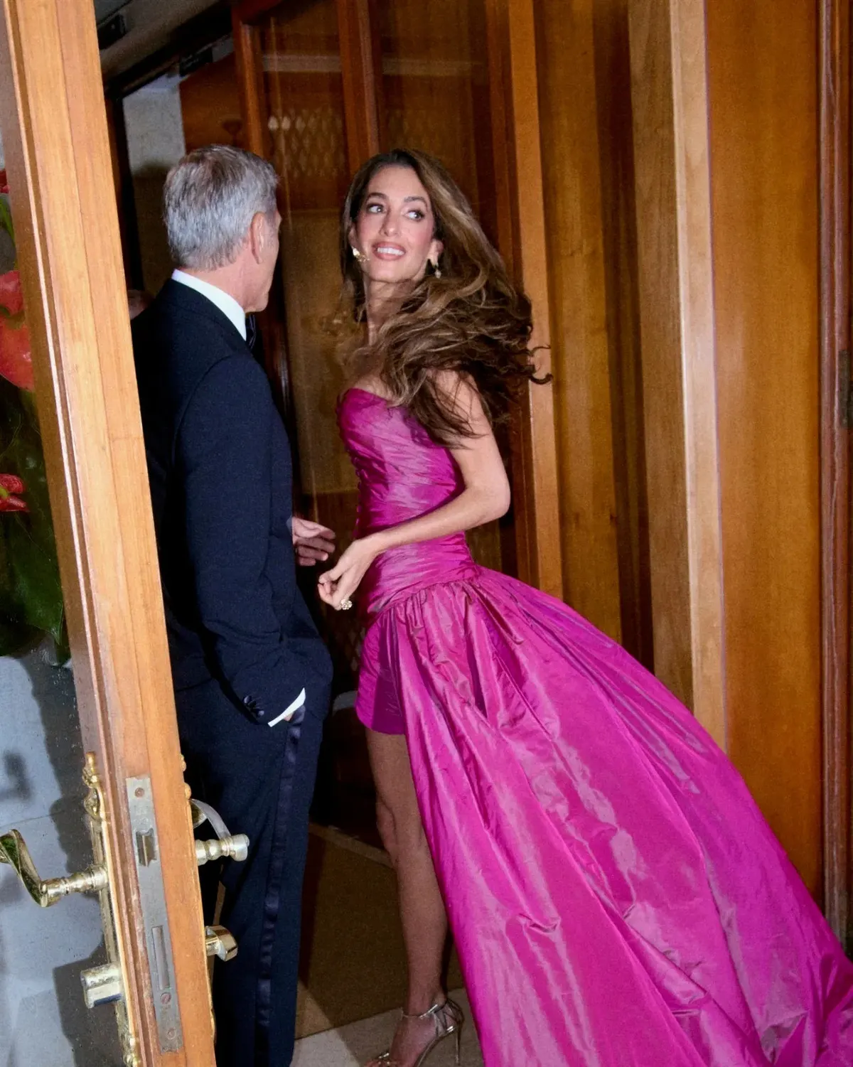 thời trang thảm đỏ Amal Clooney