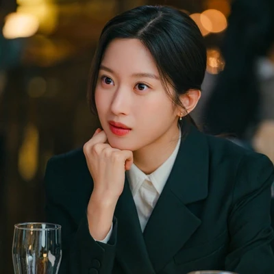 Thời trang của Moon Ga Young trong "Law and the City"