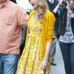 Quá trình lột xác hoàn hảo của Taylor Swift sau 10 năm ca hát - ELLE VN