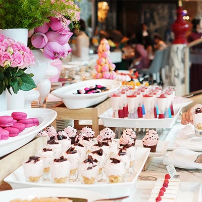 tiệc buffet Quốc tế Phụ nữ The Reverie Saigon