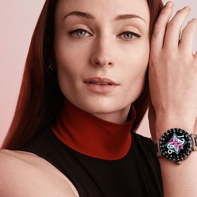 đồng hồ công nghệ Louis Vuitton Tambour Horizon Light Up