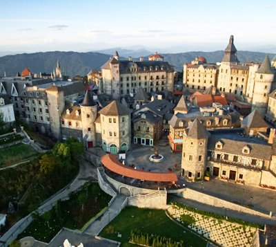 Mercure Bana Hills French Village, ngôi làng Pháp trên đỉnh Bana Hills