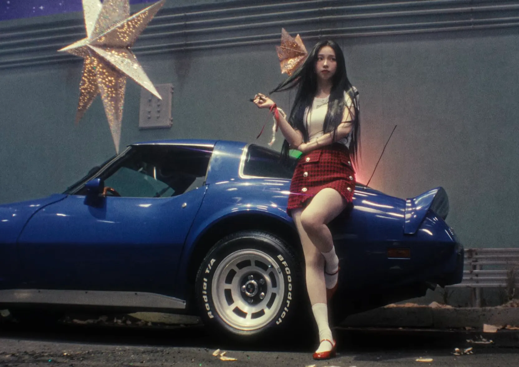 g-dragon và karrina trong mv too bad