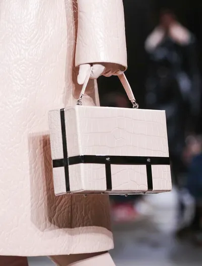 Alexander McQueen Thu-Đông 2015