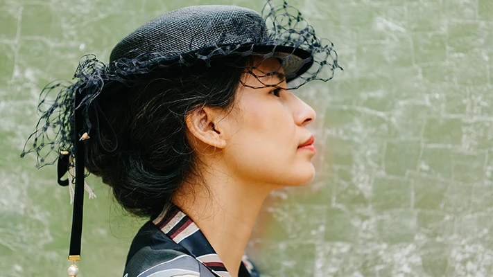 nghệ sĩ tia-thủy nguyễn