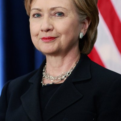 Barack Obama rơi lệ tiếc nuối khi chức vụ Tổng thống vụt khỏi tay Hillary Clinton