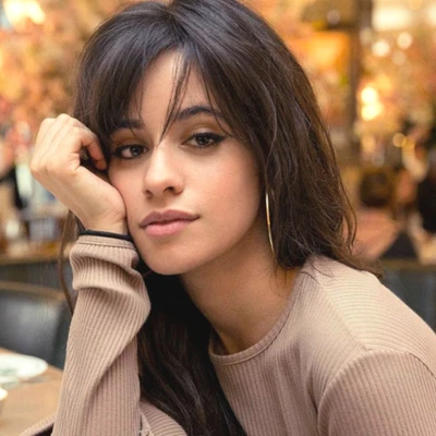 Camila Cabello chia sẻ cách dưỡng da
